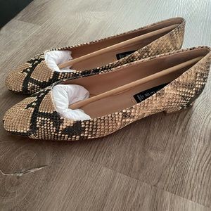 Brand New- Steve Madden Snake skin ballet flats